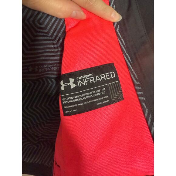 Women's Under Armour Vest - Size Small - Picture 4 of 6